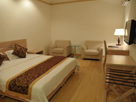 Super 8 Urumqi Yazhong Exterior foto
